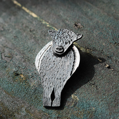 belted galloway brooch, beltie brooch, belted galloway jewellery, belted galloway gift for woman, beltie gift for her, oreo cow gift, silver cow brooch, cow pin