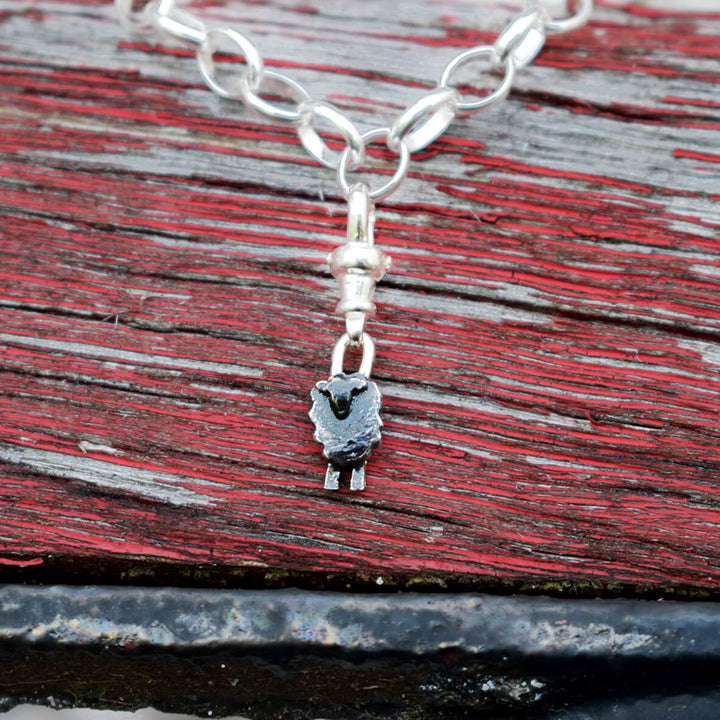 black sheep charm, black sheep bracelet, black sheep jewellery, black sheep gift for woman, sheep charm, sheep bracelet