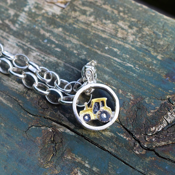 farm charm bracelet, tractor charm bracelet, gold tractor jewellery, silver tractor jewellery, farming gift for wife, farming gifts for daughter, farm jewellery gift