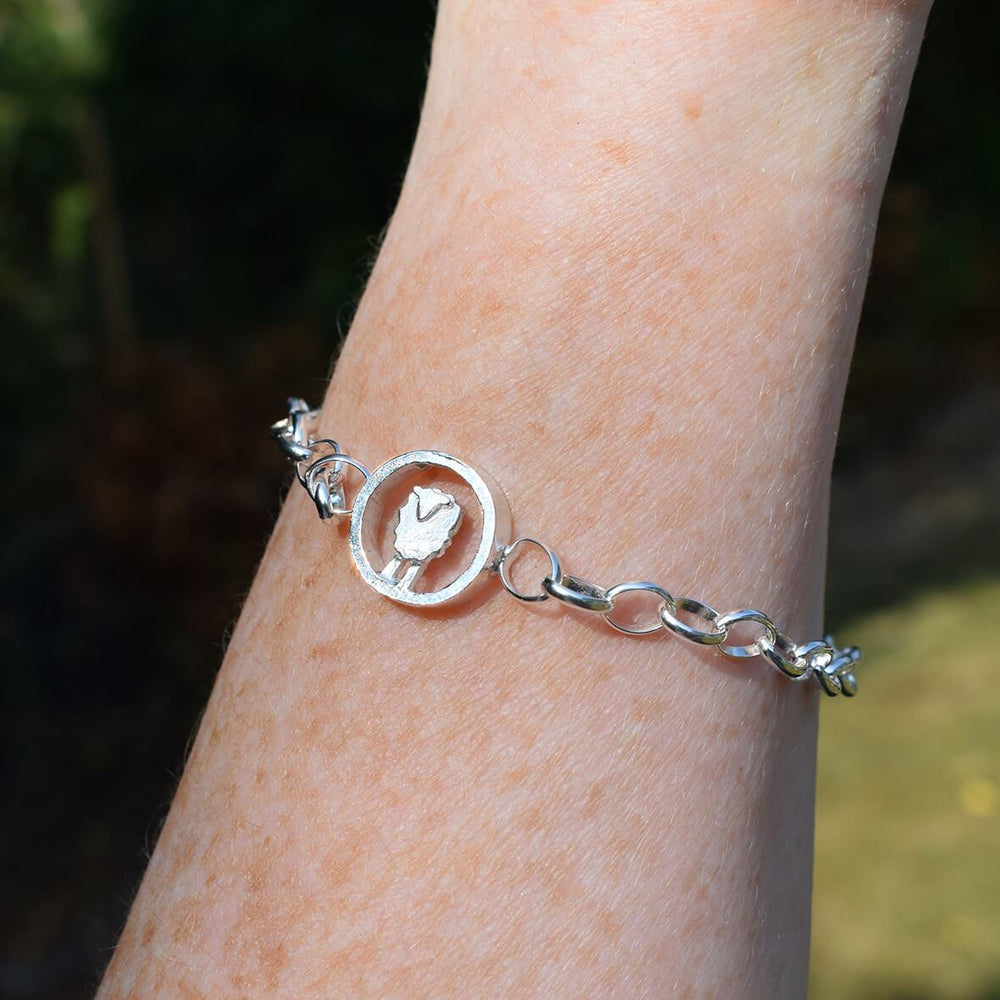 sheep bracelet, silver sheep bracelet, sheep bangle, sheep charm, silver sheep bracelet, silver sheep jewellery, silver sheep gift for woman, silver sheep chain, silver animal bracelet, young farmer jewellery, gift for sheep vet, present for sheep breeder, farm jewellery