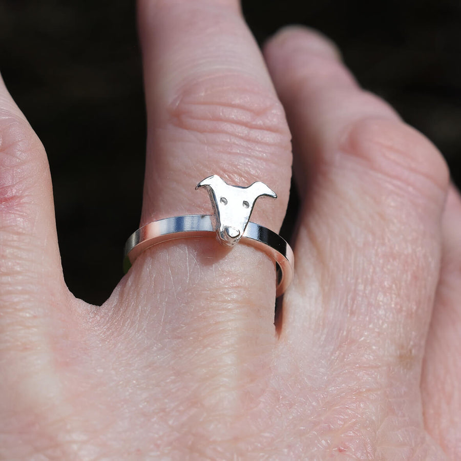 silver greyhound ring, silver dog ring, sighthound ring, greyhound memorial jewellery, silver greyhound jewellery